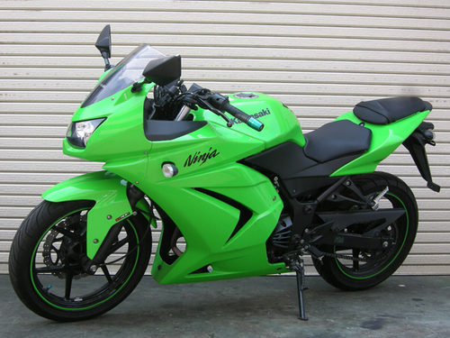 オート98 【 Ninja250R ( 売約済商品 ) 】 バイク新車販売・バイク中古